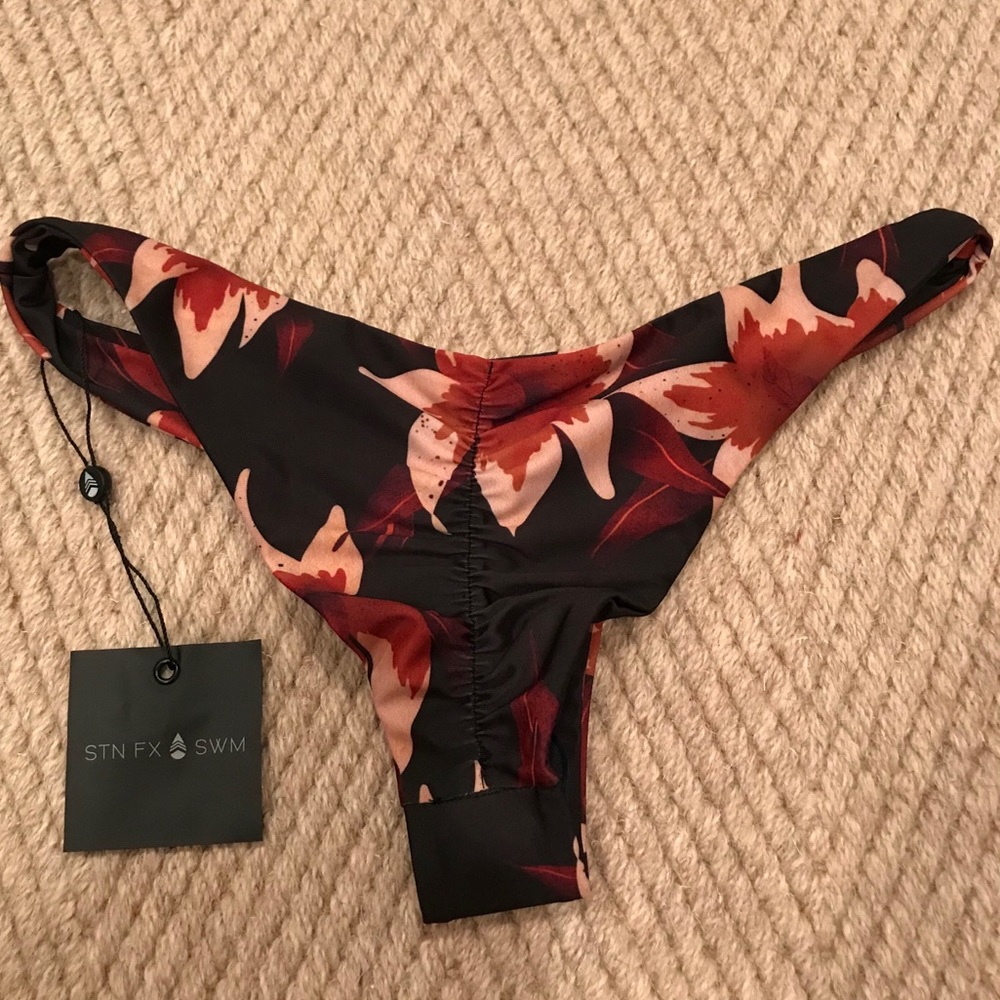 Stone Fox Cai Bottoms